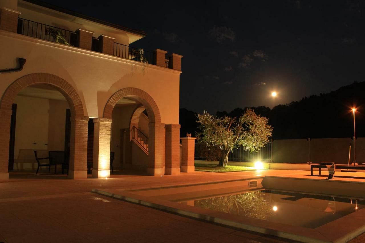Colledara Residence Stella Del Gran Sasso מראה חיצוני תמונה