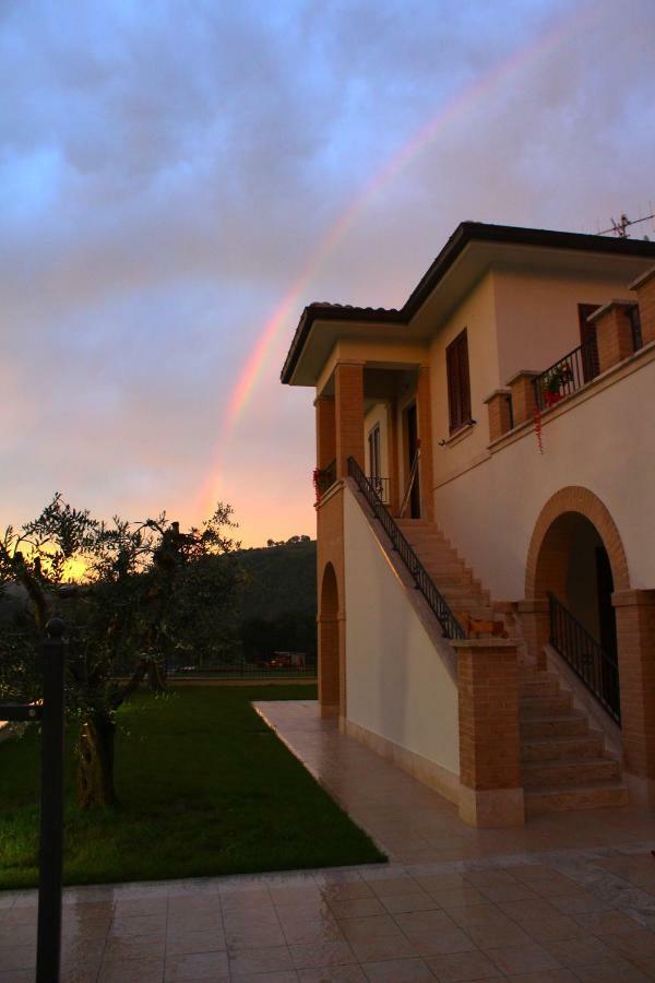 Colledara Residence Stella Del Gran Sasso מראה חיצוני תמונה