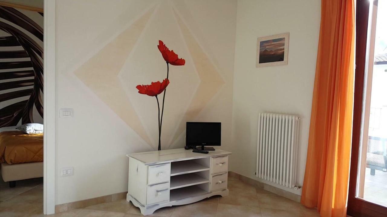 Colledara Residence Stella Del Gran Sasso מראה חיצוני תמונה