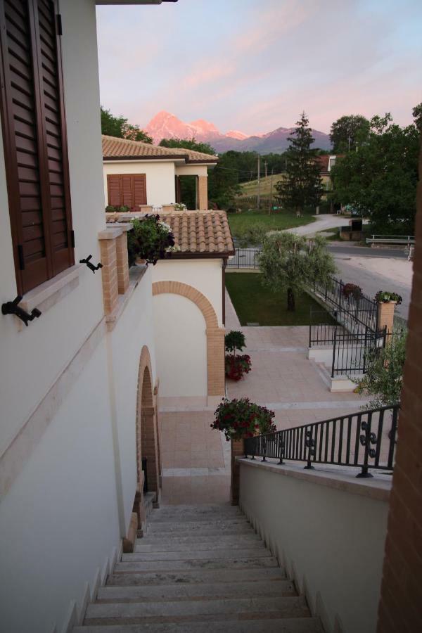 Colledara Residence Stella Del Gran Sasso מראה חיצוני תמונה