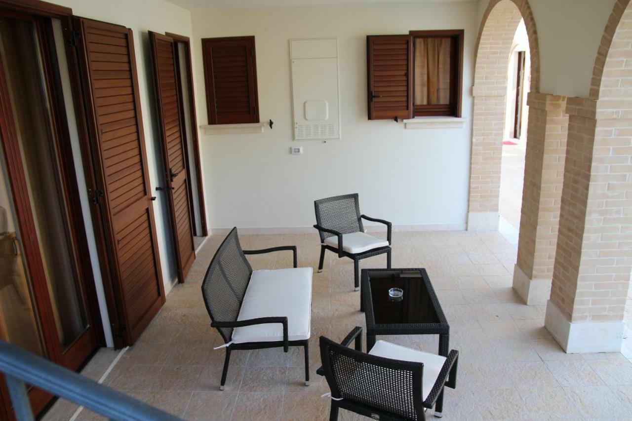 Colledara Residence Stella Del Gran Sasso מראה חיצוני תמונה
